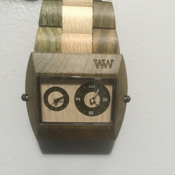 Jupiter- WE WOOD Watch - Picture 4 of 7